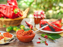 Laurent Mariotte partage sa recette de caviar de poivrons parfaite pour un apéritif estival !