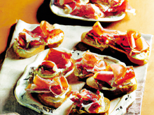 Crostini de jambon sec