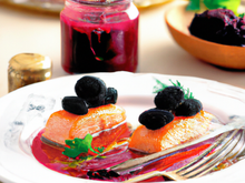 Darnes de saumon à la confiture de mûres