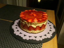 Fraisier et sa génoise maison