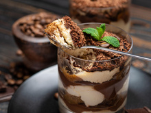 “Pas besoin d’attendre toute la nuit !” : ce chef italien partage sa recette du tiramisu prêt en 30 minutes