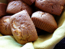 Moelleux au cola, chocolat blanc et noix de Macadamia