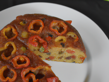 Cake au chorizo, poivrons et oignons