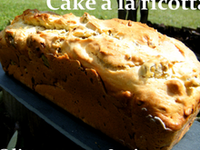 Cake ricotta, olives vertes et pignons