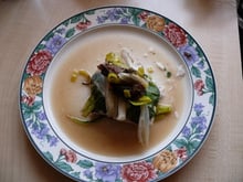 Filets de perche du nil aux pruneaux