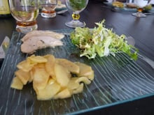 Aiguillettes de poulet miellées et ses pommes poêlées