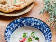 Raita de concombre à l'indienne au yaourt grec