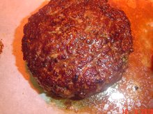 Steak haché à la poêle