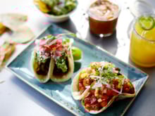 STOP aux cochonneries : on dîne devant la télé sans culpabiliser