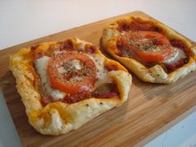 Feuilleté à la tomate et au chèvre