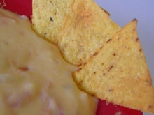 La vraie recette de la sauce au fromage pour tortillas, chips mexicaines...