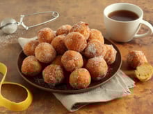 Castagnole à la ricotta, petits beignets du carnaval