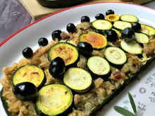 Flétan en croûte d'olives et galettes courgettes-quinoa