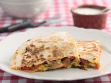 Quesadilla au poulet et légumes