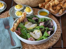 Salade au jambon et chèvre chaud : une recette d’automne facile et gourmande (parfaite quand il fait chaud)