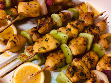 Brochettes de poulet au curry et agrumes