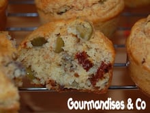 Muffins safranés aux tomates séchées