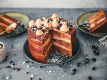 Layer cake au chocolat et noix de coco