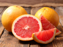 Pamplemousse : est-ce vraiment bon pour la santé d’en manger tous les jours ?