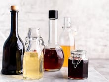 Quel est le vinaigre le plus calorique ? Voici celui que les nutritionnistes pointent du doigt