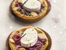 Tartelettes de confit d'oignons à la vanille son En Cas de Caprice