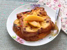 Panettone façon pain perdu aux pommes poêlées