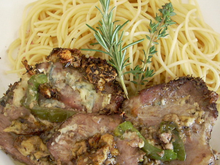 Rôti de porc au poivron et au bleu