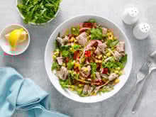 "Je suis un maître de la salade de thon" : la recette de ce célèbre acteur est devenue virale !