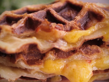 Gaufre feuilletée au jambon