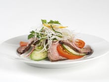 Salade exotique au bœuf et vermicelles de riz