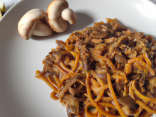 Spaghettis bolognaises aux protéines de soja et champignons