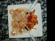 Crevettes chaudes sauce tomate