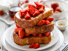 Brioche perdue aux fraises et miel