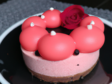 Génoise à la mousse rose