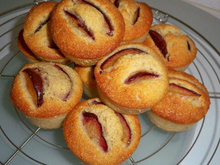 Petites amandines aux prunes