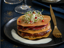 Mille-feuille de magrets aux cèpes et Rocamadour AOP