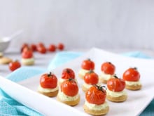 Petits sablés à la ricotta, Moutarde et tomates cerises rôties