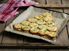 Transformez vos toasts en sapin de mini croques pour un apéro de Noël original