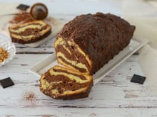 Cake marbré au glaçage rocher