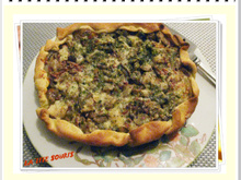 Une tarte champignons et pommes de terre savoureuses