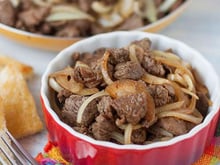 Petits filets de viande à la cachaça