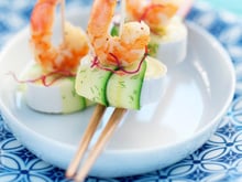 Comme un sushi, en cas de caprice, courgette et crevettes grillées