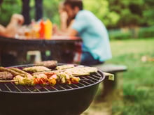 Voici les 3 erreurs à éviter au barbecue pour ne pas mettre sa santé en danger selon cet expert