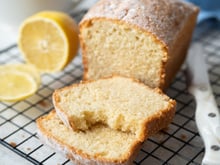 Cake au citron : la recette parfaite pour le week-end, moelleuse et pleine de peps