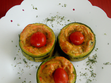 Mini charlotte de courgette au coulis de tomate
