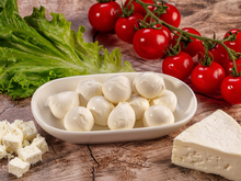 Feta mozza ou chèvre, voici le meilleur fromage pour une salade d'été légère et gourmande