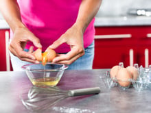 On n'y pense pas : voici la méthode la plus simple pour ne pas gaspiller les blancs d'œufs