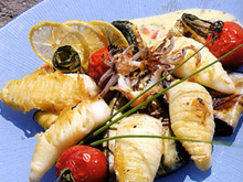 Calamars au barbecue, vinaigrette au citron confit