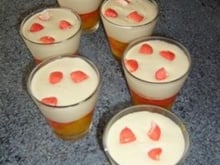 Verrine à la compotée de nectarine, mascarpone et fraise tagada