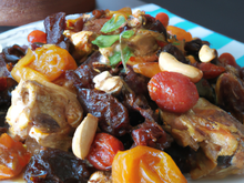 Poulet aux dattes,cacahuètes et tomates séchées